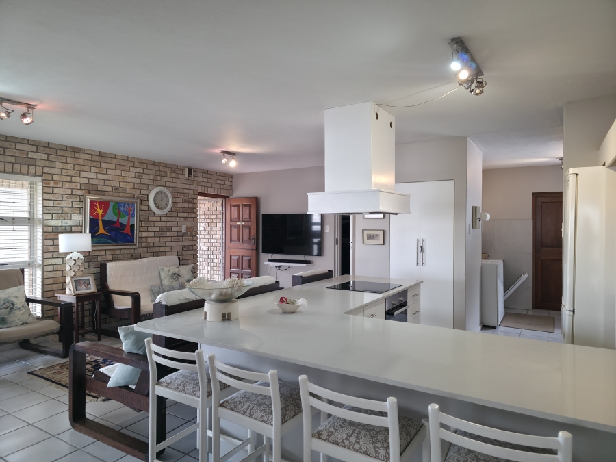 5 Bedroom Property for Sale in Ferreira Town Eastern Cape